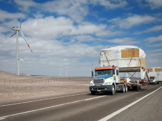 Weinberg Chile wind and oil